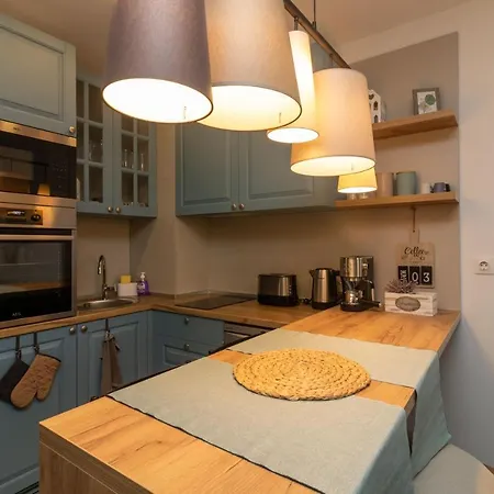 Central Sofia Condo * صوفيا