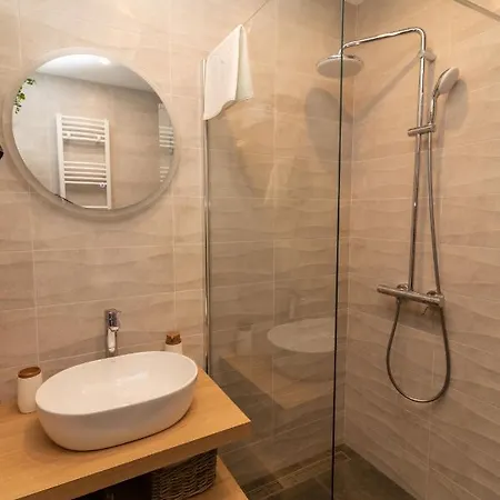 Central Sofia Condo Apartman *